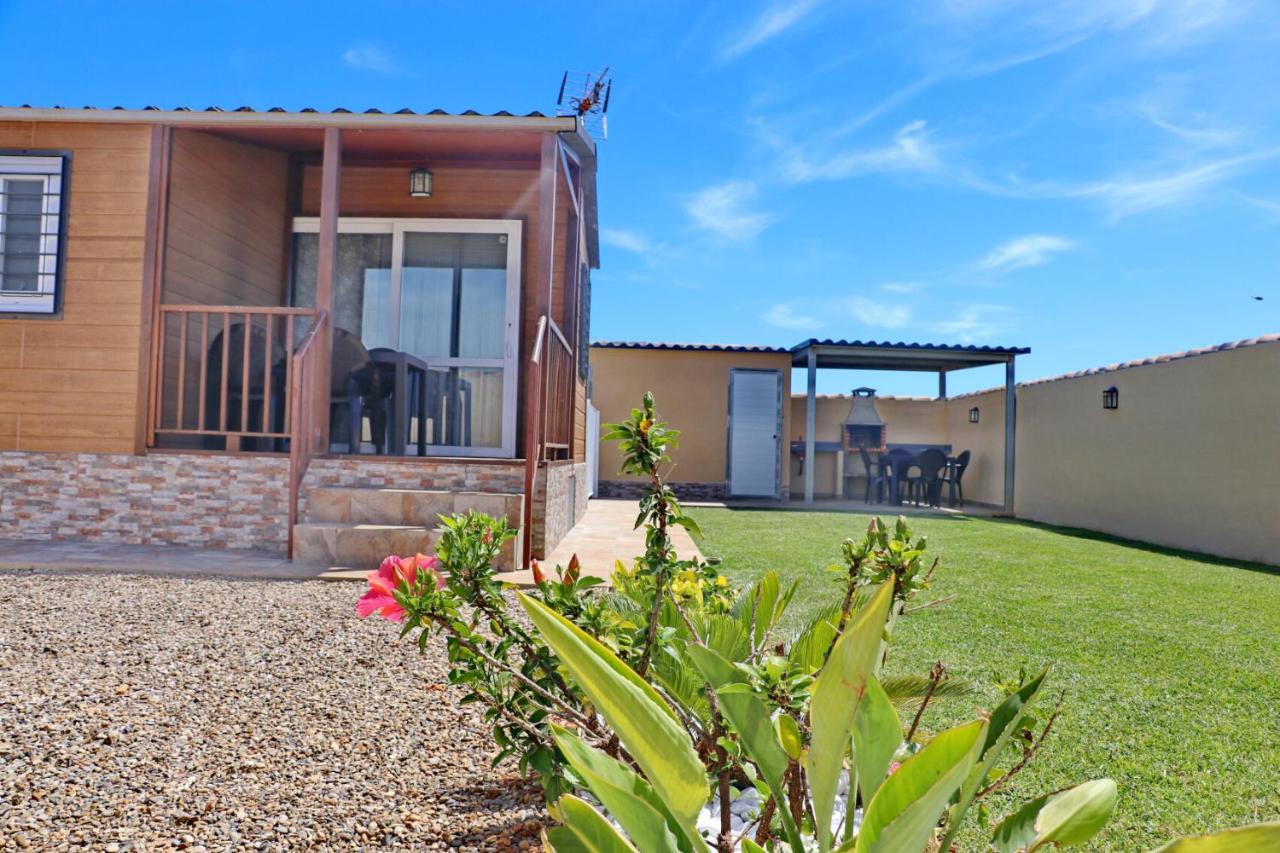 Bungalow Con Piscina Privada โกนิล เด ลาฟรอนเตรา ภายนอก รูปภาพ