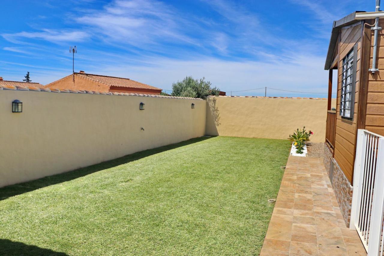 Bungalow Con Piscina Privada โกนิล เด ลาฟรอนเตรา ภายนอก รูปภาพ